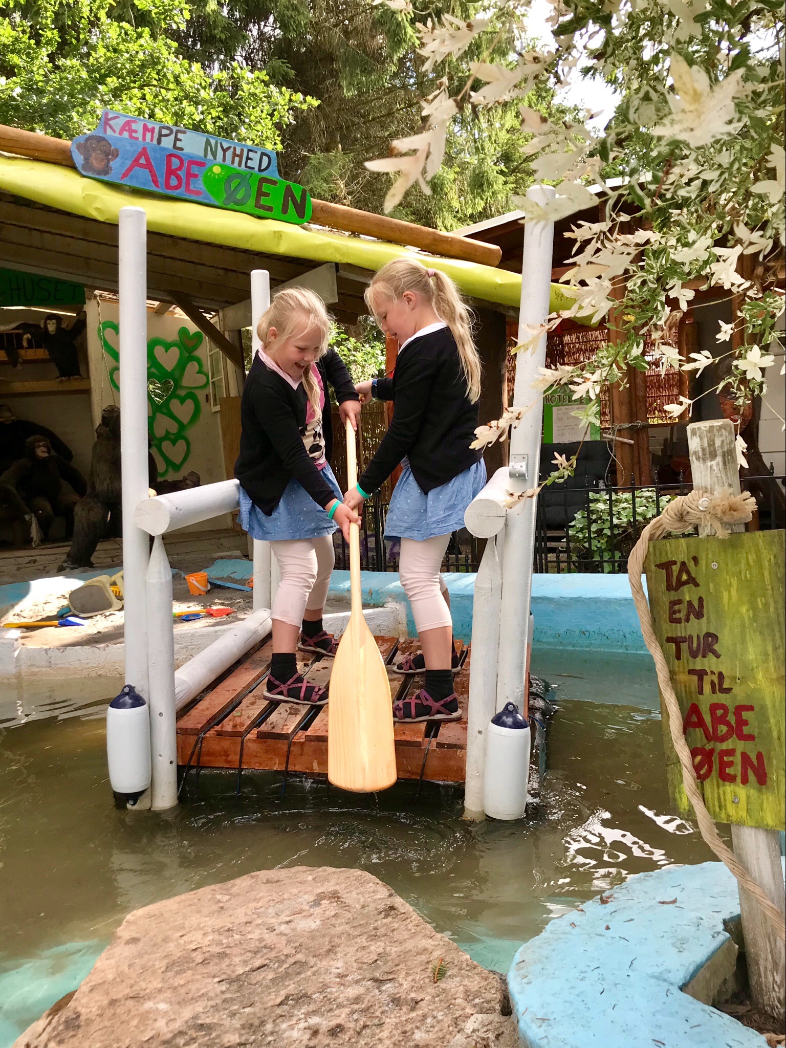 Tømmerflåde til Abeøen